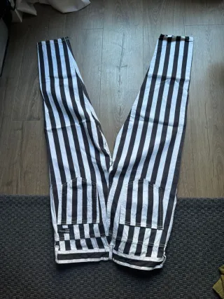 Pantalones rayas Bershka