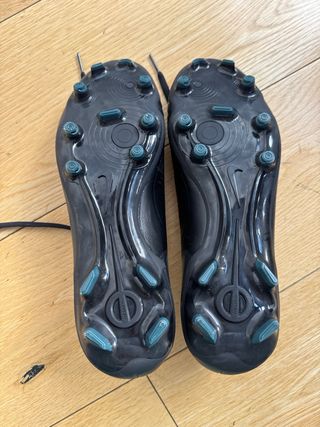 Botas de fútbol Nike Tiempo negras