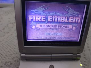 Game Boy Advance SP Plata + Cargador +1 juego