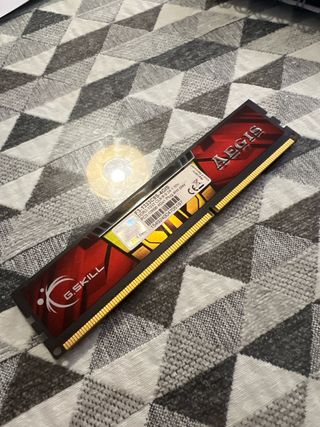 Módulo RAM G.Skill Aegis DDR3 4GB