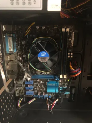 Torre PC i5 Negra/Azul