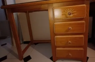 Escritorio provenzal madera con cristal