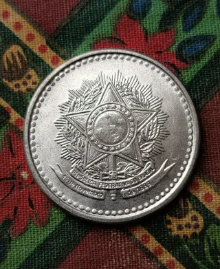 Colección de 13  Monedas Internacionales