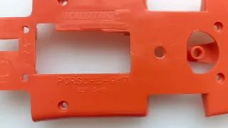 Chasis Scalextric Rojo para modelo Porsche 917