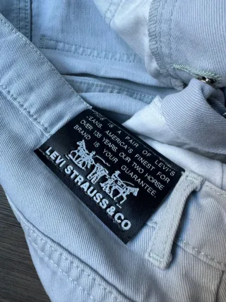 Pantalones Levis rectos azul claro