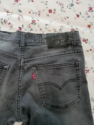 Pantalón Levis niño gris