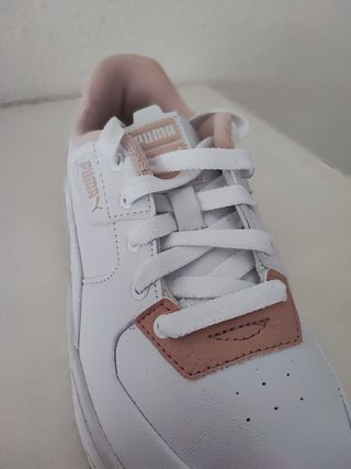 Zapatillas Puma Blancas y Rosas