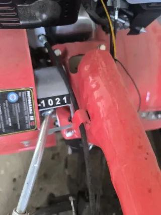 Motoazada Blade Master Roja