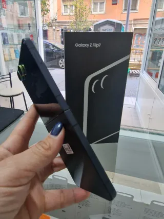 Samsung Galaxy Z Flip7 256GB Nero