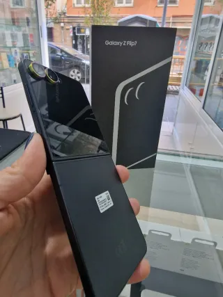 Samsung Galaxy Z Flip7 256GB Nero