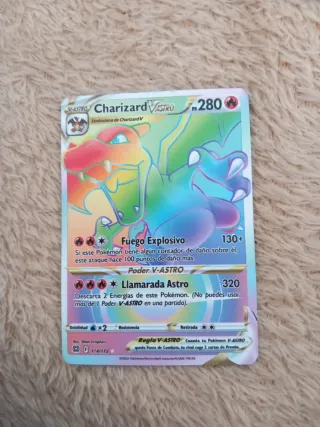 Carta Pokémon Charizard V ASTRO 174/172