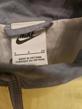 Chaqueta Nike TN Gris y Amarillo