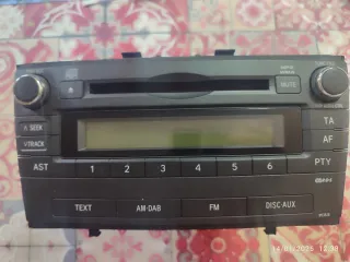 Radio original Toyota Avensis t27 2009