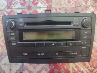 Radio original Toyota Avensis t27 2009