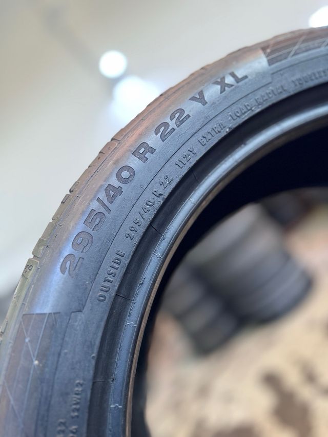295/40 R22 (CONTINENTAL)