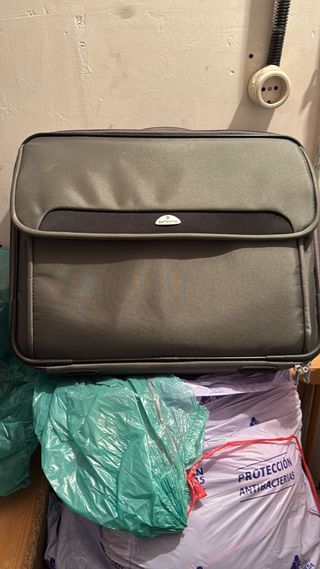 Maletín para portátil Samsonite gris