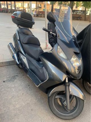 Honda Silver Wing 400. Precio negociable
