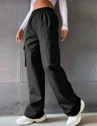 Pantalón cargo talle alto negro