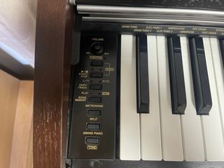 Piano Casio Previa PX-700