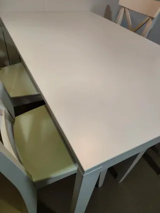 Mesa Ikea Vihals 125x75 cm nueva