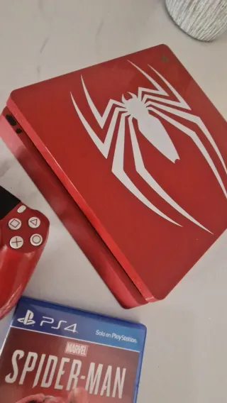 PS4 Edición Limitada Spiderman Roja