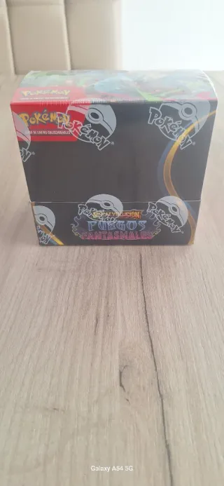 Pokemon TCG Caja Fuegos Fantasmales