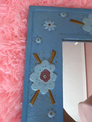 Espejo decorativo azul con flores