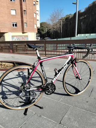 Bicicleta Bianchi Carbono Carretera