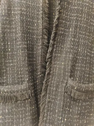 Chaqueta de vestir sin entallar, negra y dorada