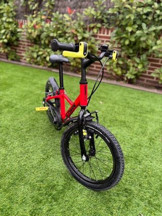 Bicicleta infantil Bwin 18” roja