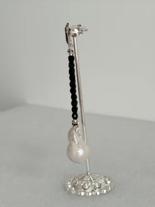 Pendientes Perla Natural y Piedra Negra