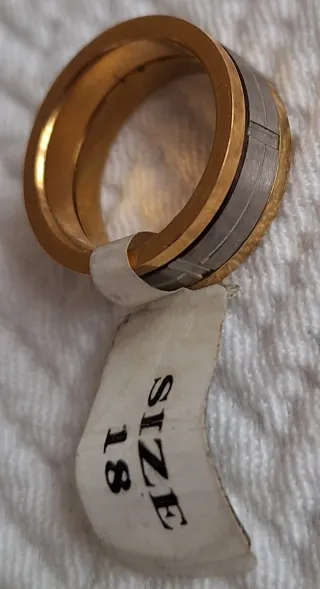 Anillos Talla 18 dorado y plateado