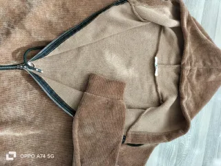 Felpa con cappuccio marrone