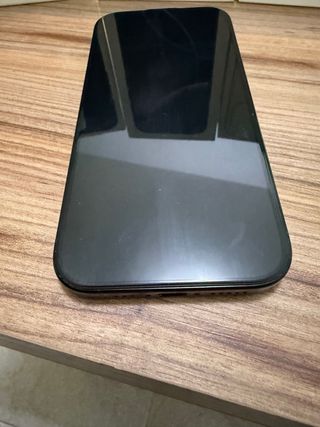 iPhone 16 Pro 256GB Titanio Negro + 2 Fundas apple