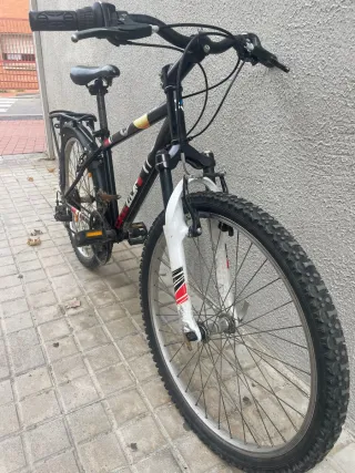 Bicicleta Montaña B-Twin Negra