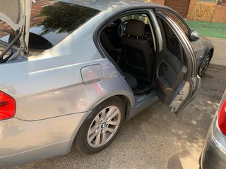 BMW Serie 3 2008, 320i