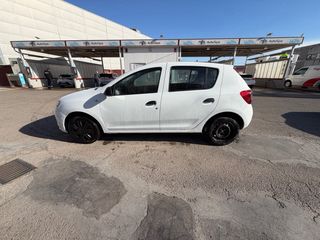 Dacia Sandero 2013