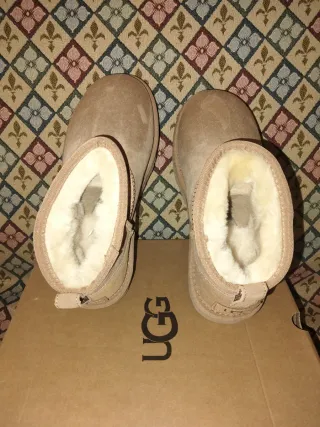 Stivali UGG N.39 donna