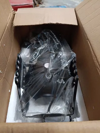 Foco de teatro con brazo articulado