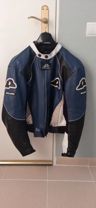 Chaqueta Moto Cuero Azul y Negro