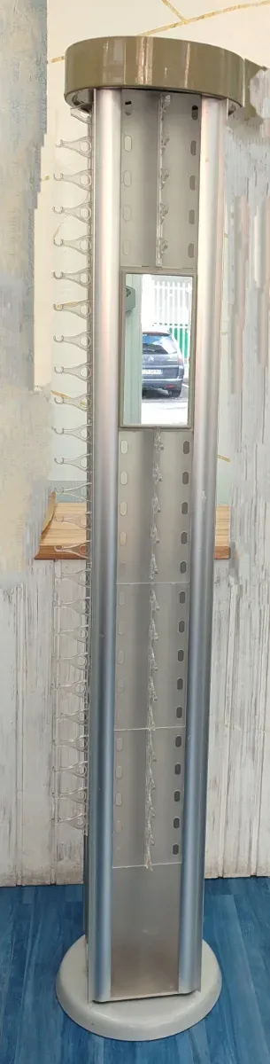 Expositor giratorio para 90 gafas