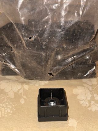 Pata Plástico Fija 40x40mm