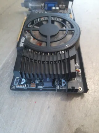 Tarjeta Gráfica Asus EAH6770 1GB GDDR5