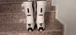 Botas de moto carretera blancas