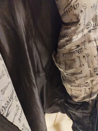 Desigual Taglia M Nero Rosso