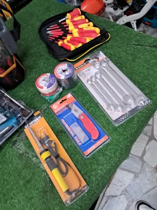 Valigetta con set di attrezzi