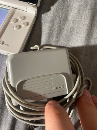 Nintendo 3DS Bianca con caricatore originale