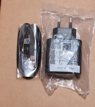 Cargador Samsung 45W + cable nuevos