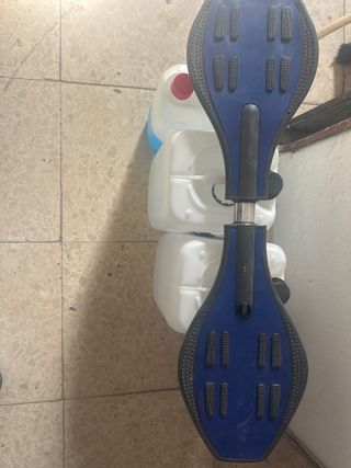 Monopatín articulado azul