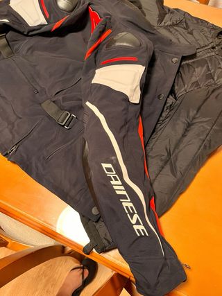 Chaqueta Moto Dainese Negra y Roja